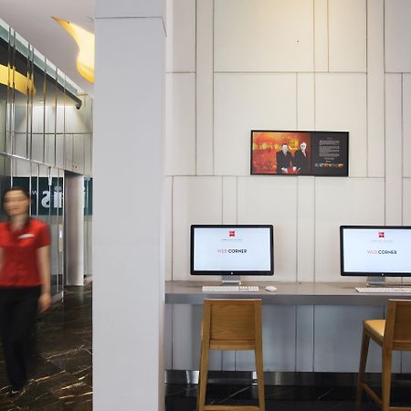 Ibis Singapore Novena Exterior photo