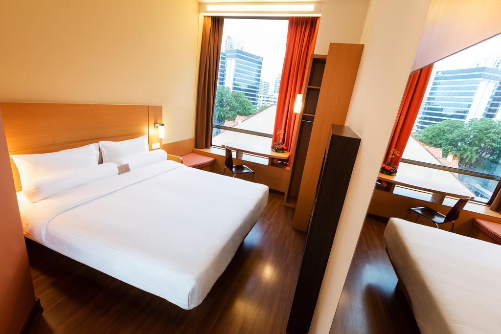 Ibis Singapore Novena Exterior photo