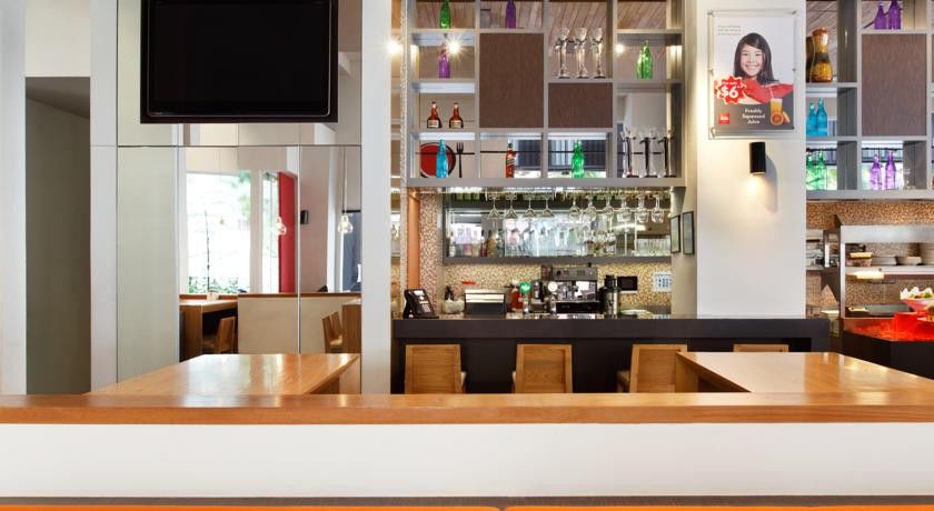 Ibis Singapore Novena Exterior photo
