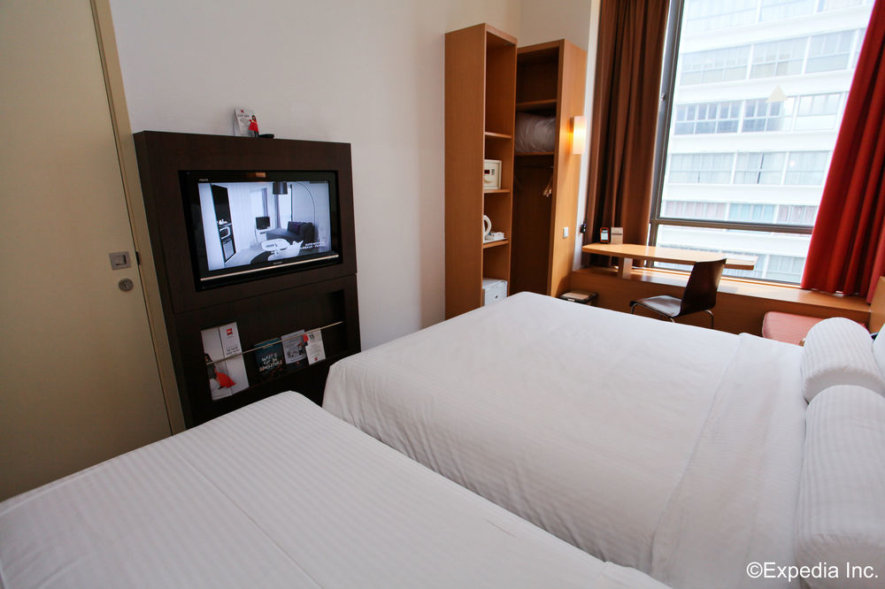 Ibis Singapore Novena Exterior photo
