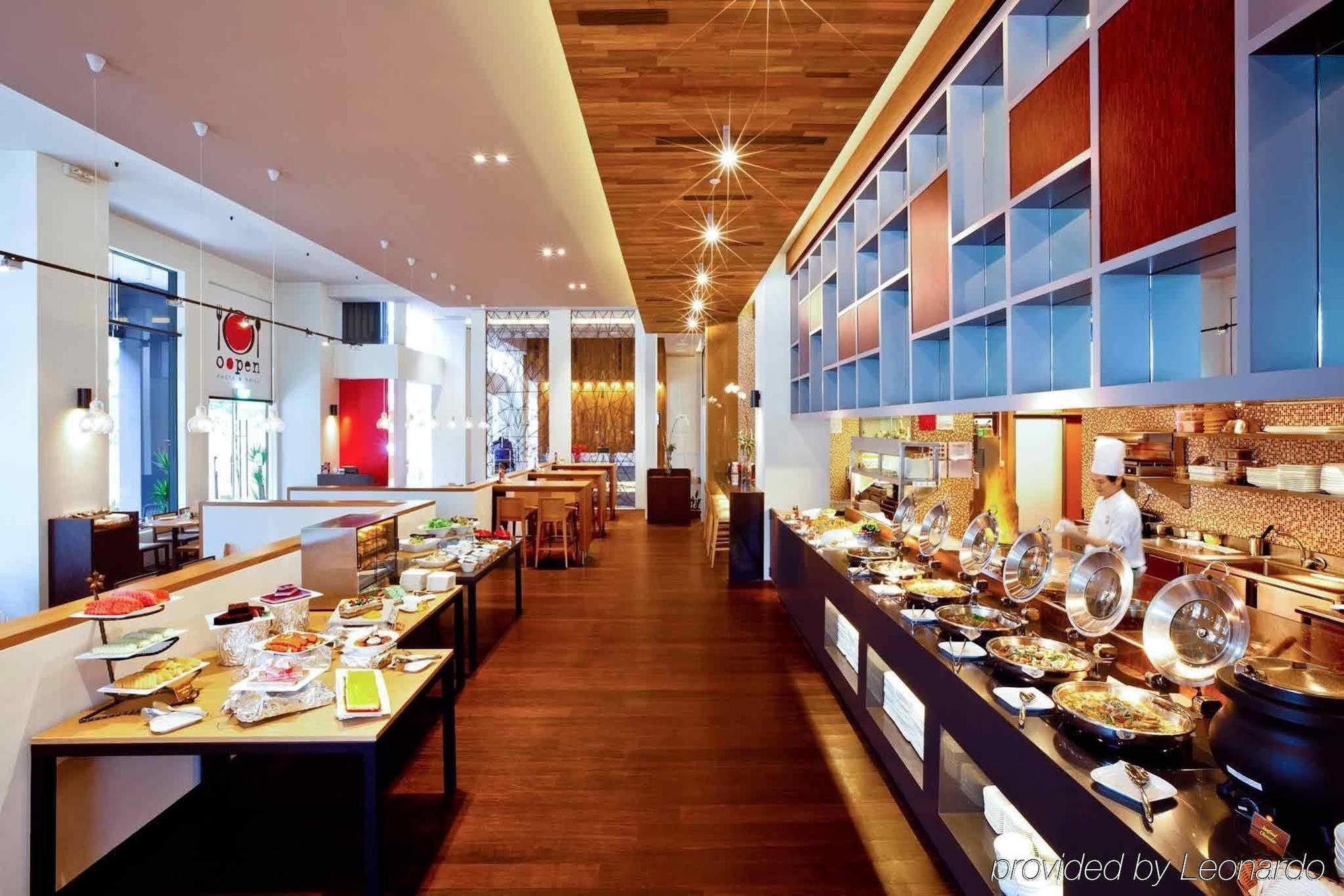 Ibis Singapore Novena Restaurant photo